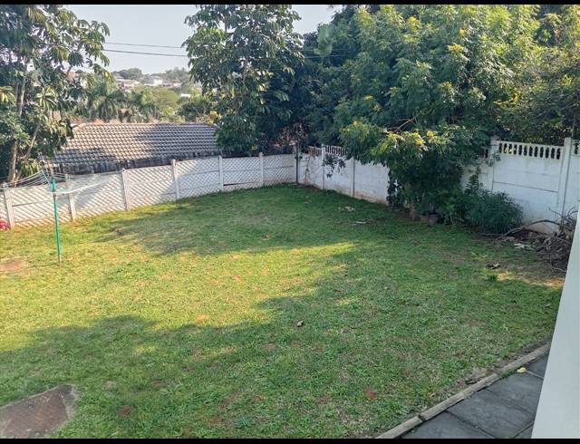 6 BEDROOM HOUSE TO LET IN LA LUCIA